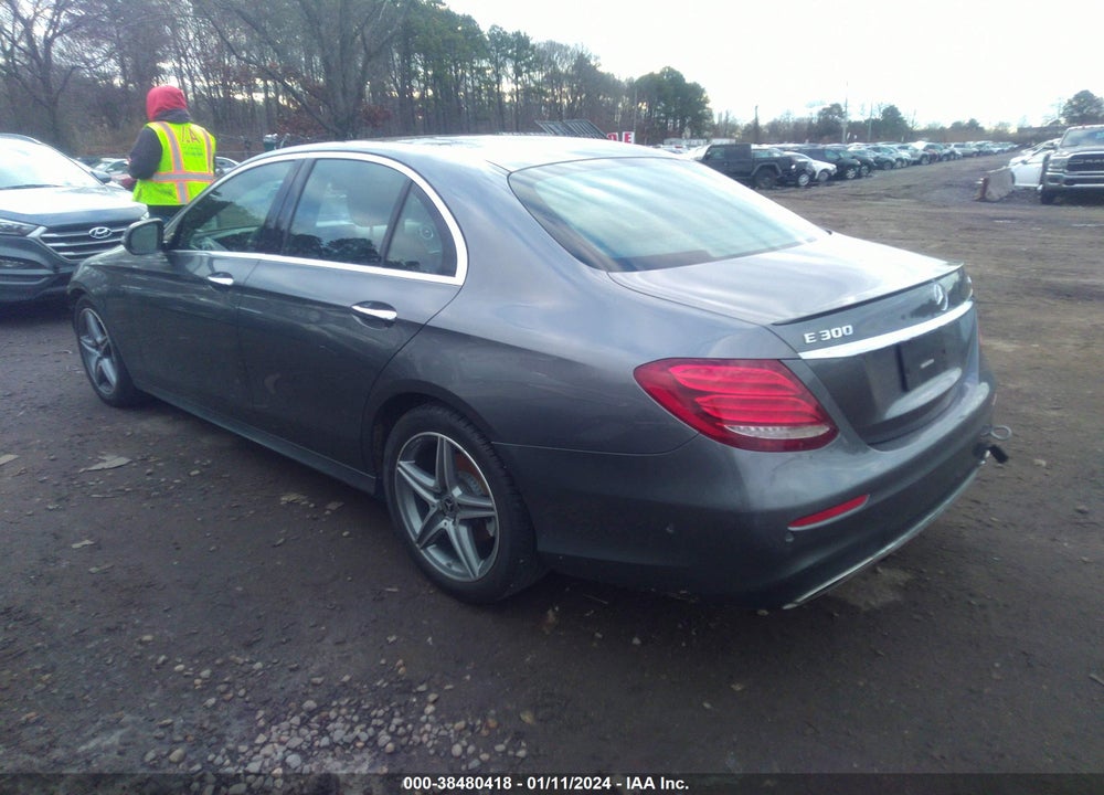 2018 MERCEDES-BENZ E 300 4MATIC VIN: WDDZF4KB8JA388771