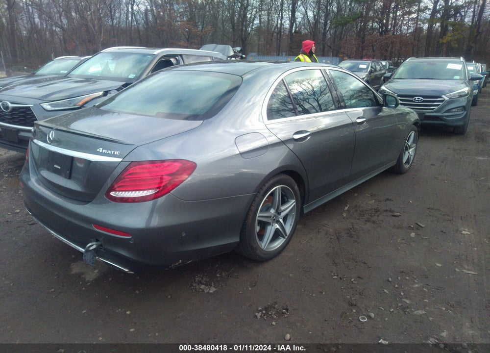 2018 MERCEDES-BENZ E 300 4MATIC VIN: WDDZF4KB8JA388771