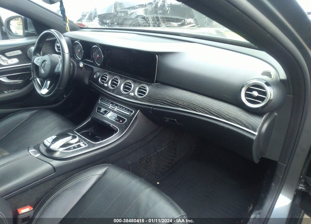 2018 MERCEDES-BENZ E 300 4MATIC VIN: WDDZF4KB8JA388771