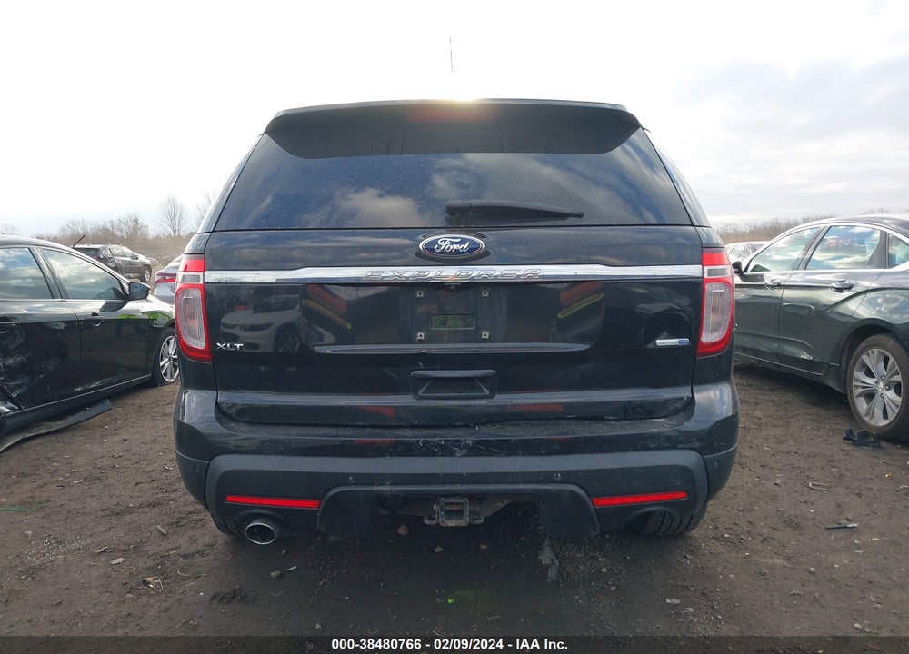 2014 FORD EXPLORER XLT VIN: 1FM5K8D85EGA16736