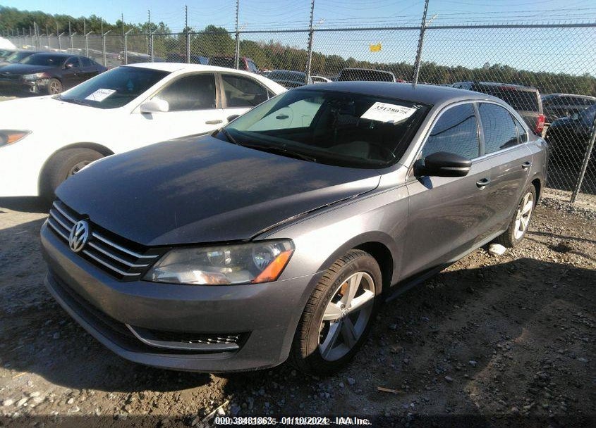 2013 VOLKSWAGEN PASSAT 2.5L SE VIN: 1VWBP7A30DC075319