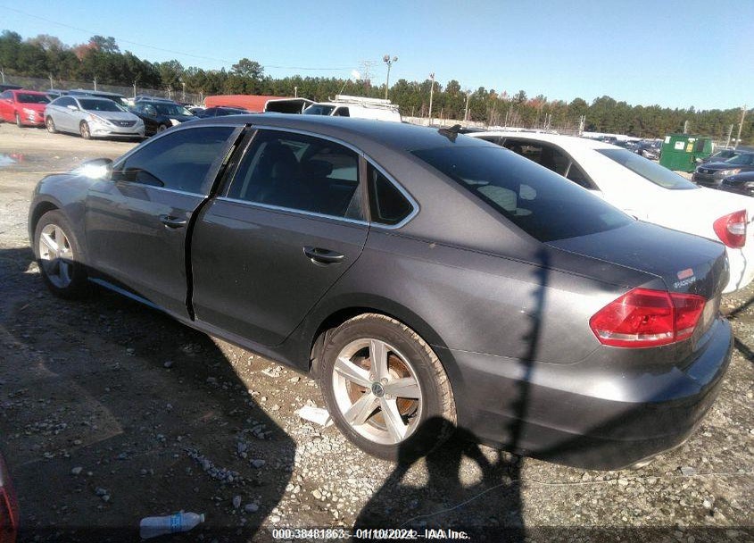 2013 VOLKSWAGEN PASSAT 2.5L SE VIN: 1VWBP7A30DC075319