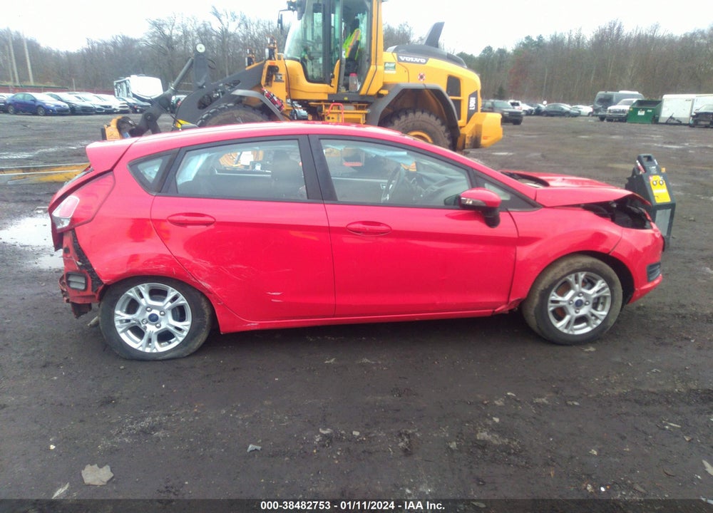2015 FORD FIESTA VIN: 3FADP4EJ3FM111496