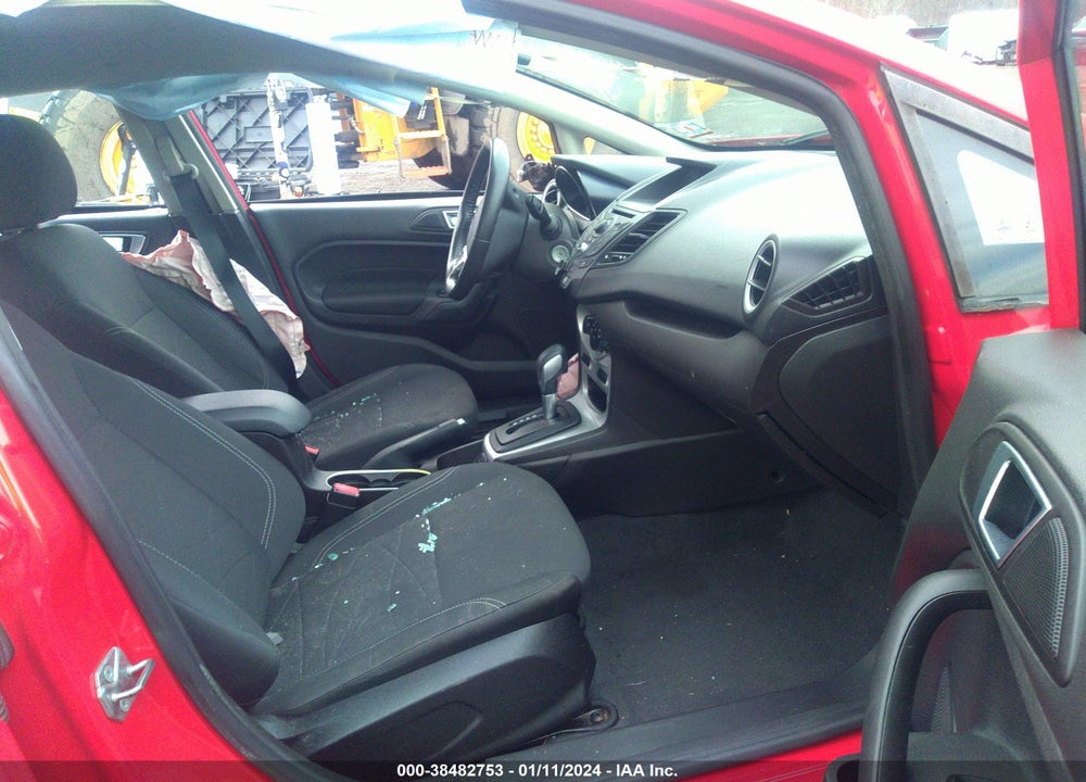 2015 FORD FIESTA VIN: 3FADP4EJ3FM111496