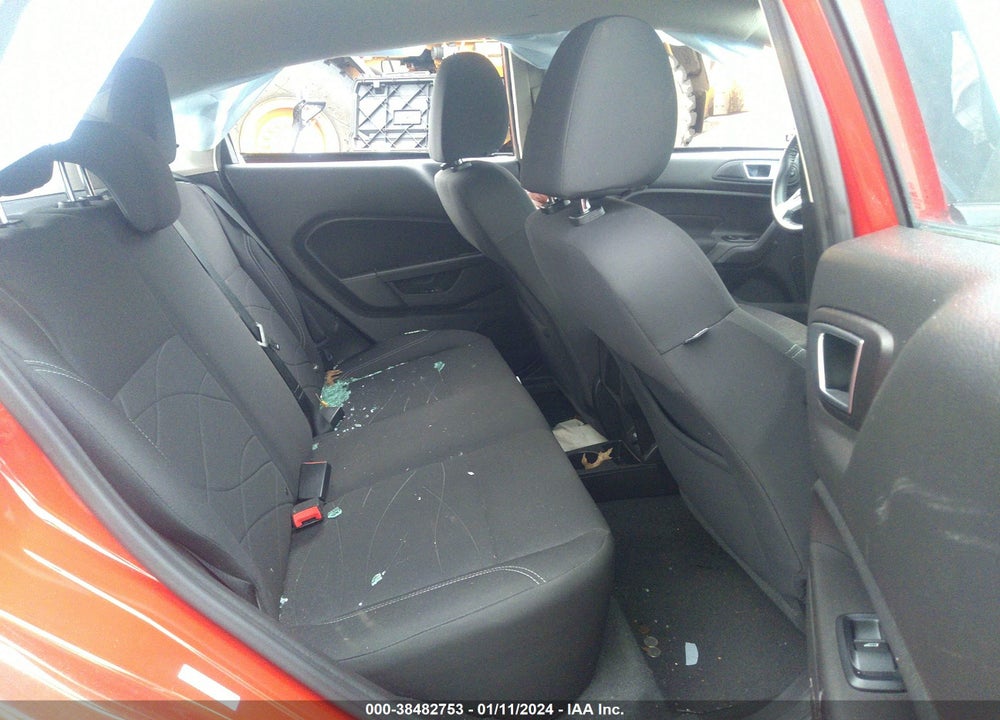 2015 FORD FIESTA VIN: 3FADP4EJ3FM111496