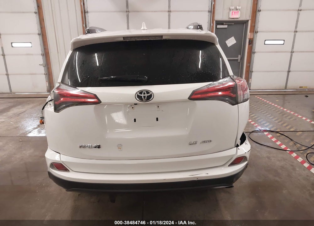 2017 TOYOTA RAV4 LE VIN: 2T3BFREV5HW542735