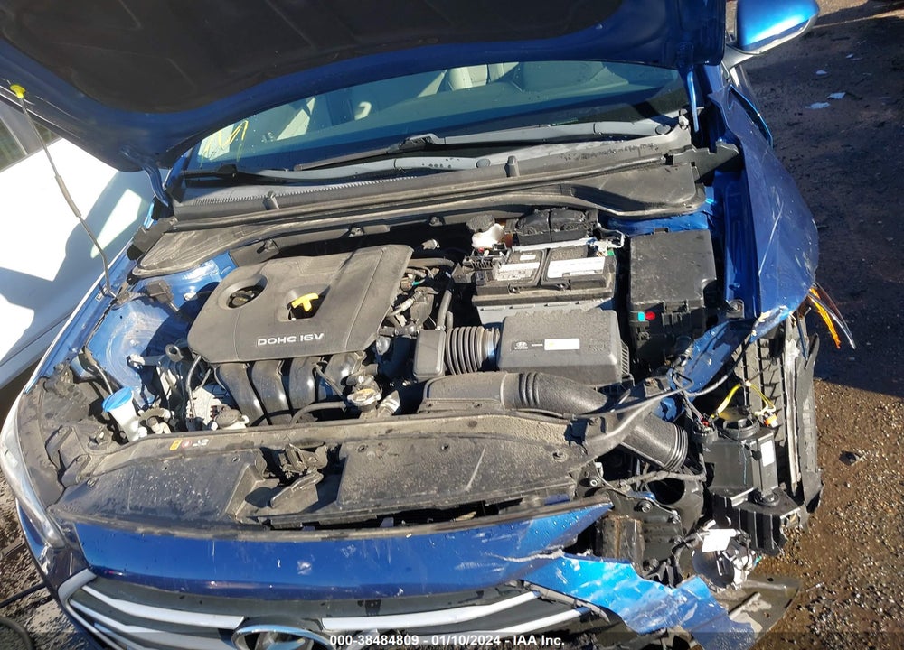 2018 HYUNDAI ELANTRA SEL VIN: 5NPD84LF9JH214443