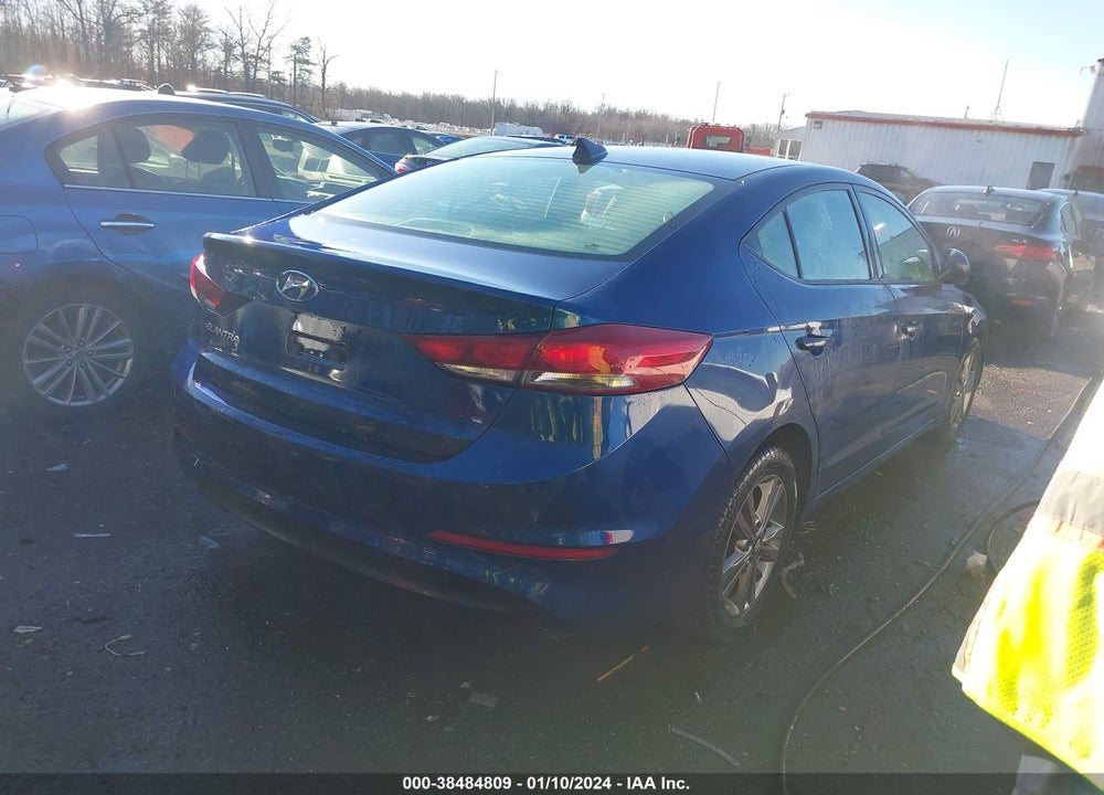 2018 HYUNDAI ELANTRA SEL VIN: 5NPD84LF9JH214443