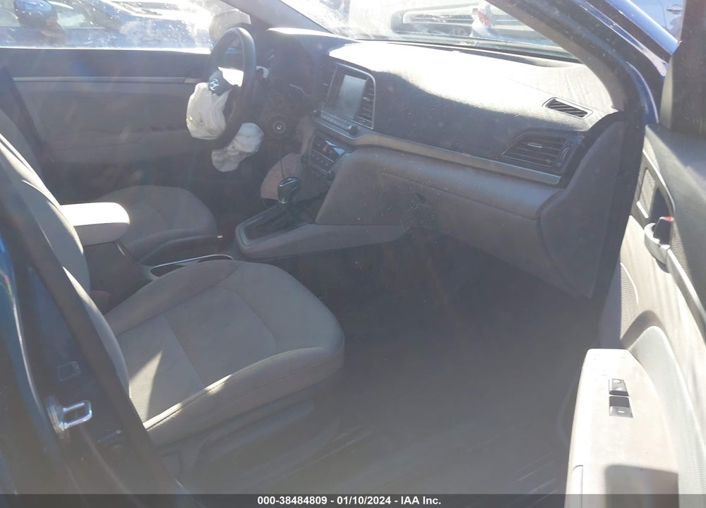 2018 HYUNDAI ELANTRA SEL VIN: 5NPD84LF9JH214443