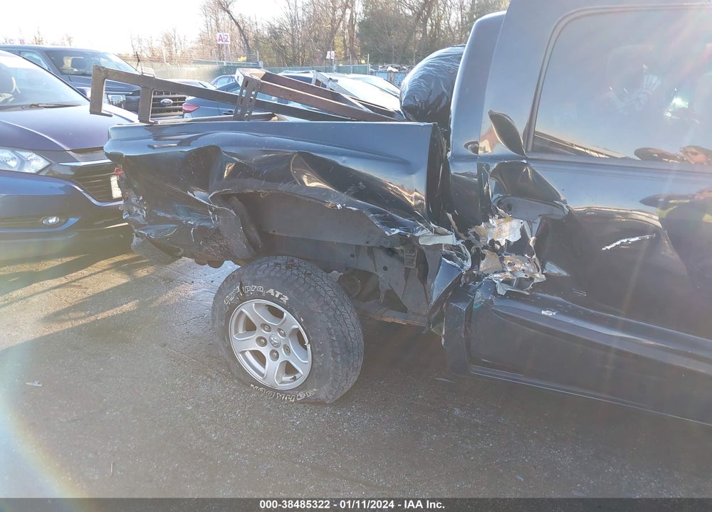 2005 DODGE DAKOTA SLT VIN: 1D7HE48N65S183076