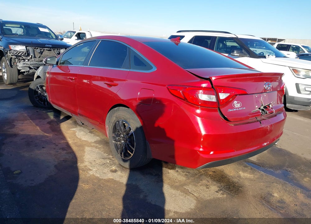 2015 HYUNDAI SONATA SE VIN: 5NPE24AF3FH191743