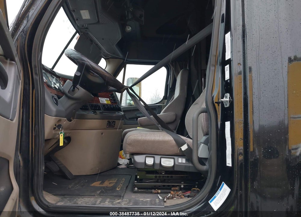 2017 FREIGHTLINER CASCADIA 125 VIN: 3AKJGLDR7HSHV5098