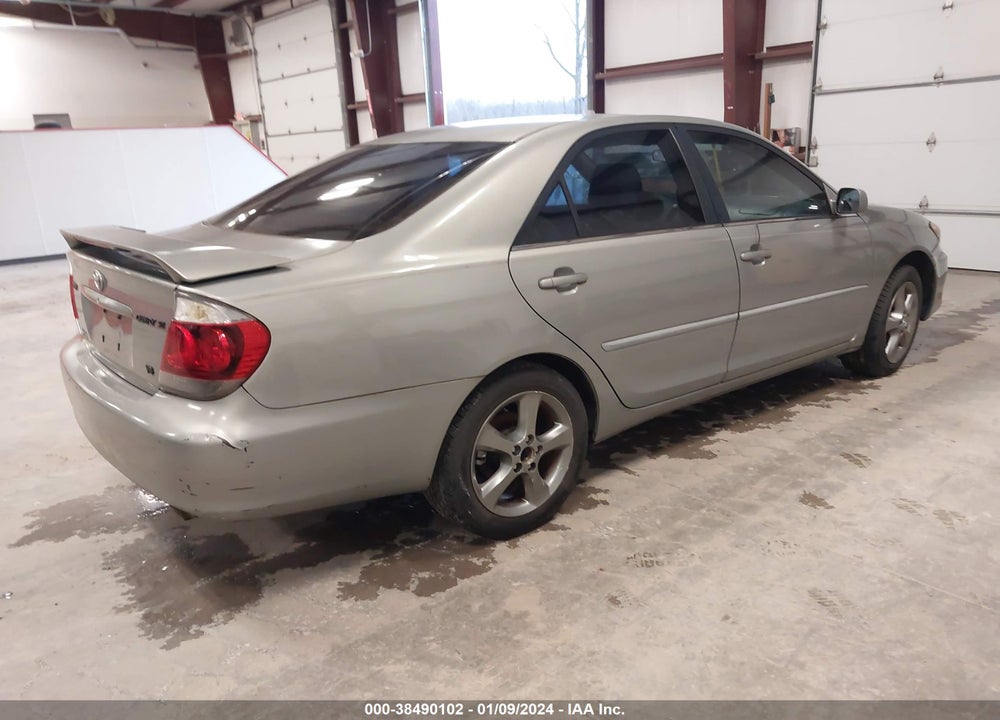 2005 TOYOTA CAMRY SE V6 VIN: 4T1BA32K85U055037