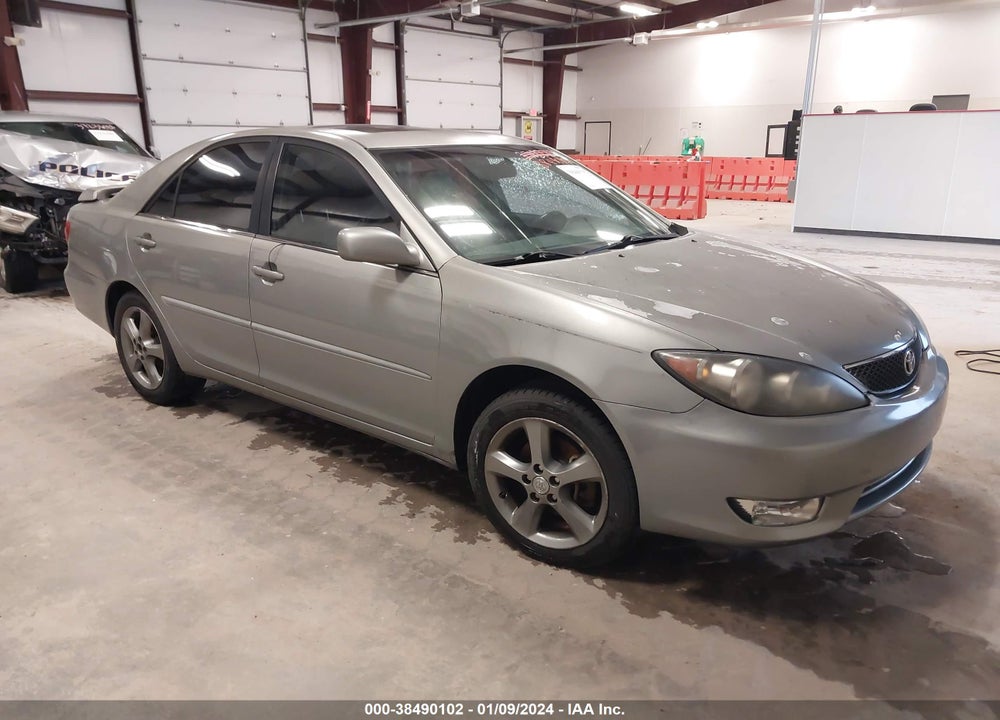 2005 TOYOTA CAMRY SE V6 VIN: 4T1BA32K85U055037