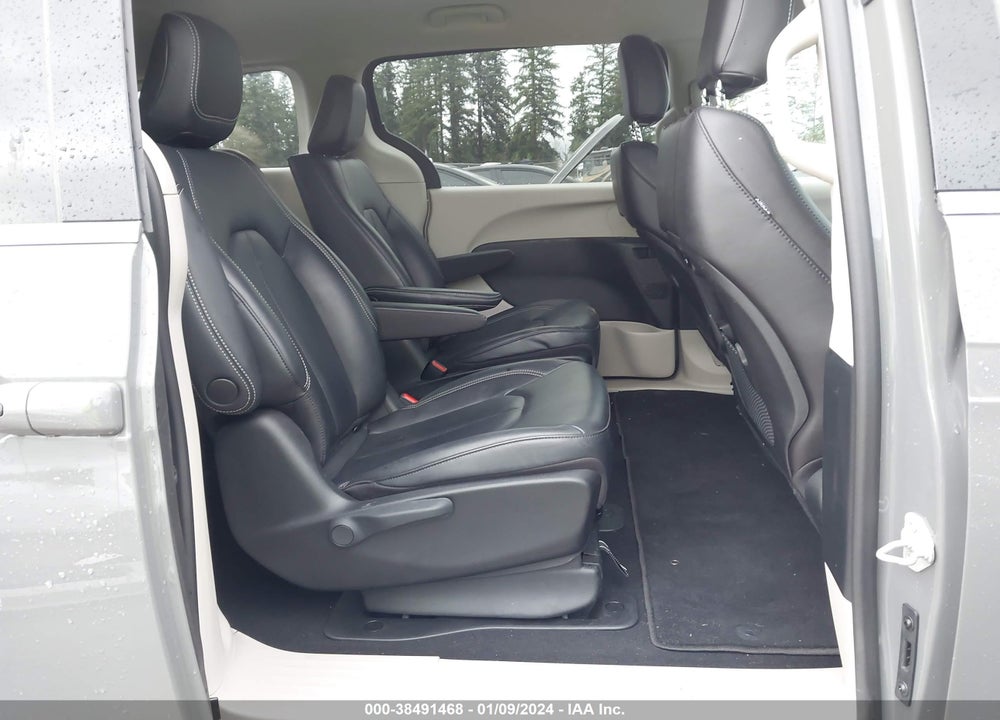 2023 CHRYSLER PACIFICA HYBRID TOURING L VIN: 2C4RC1L70PR603995