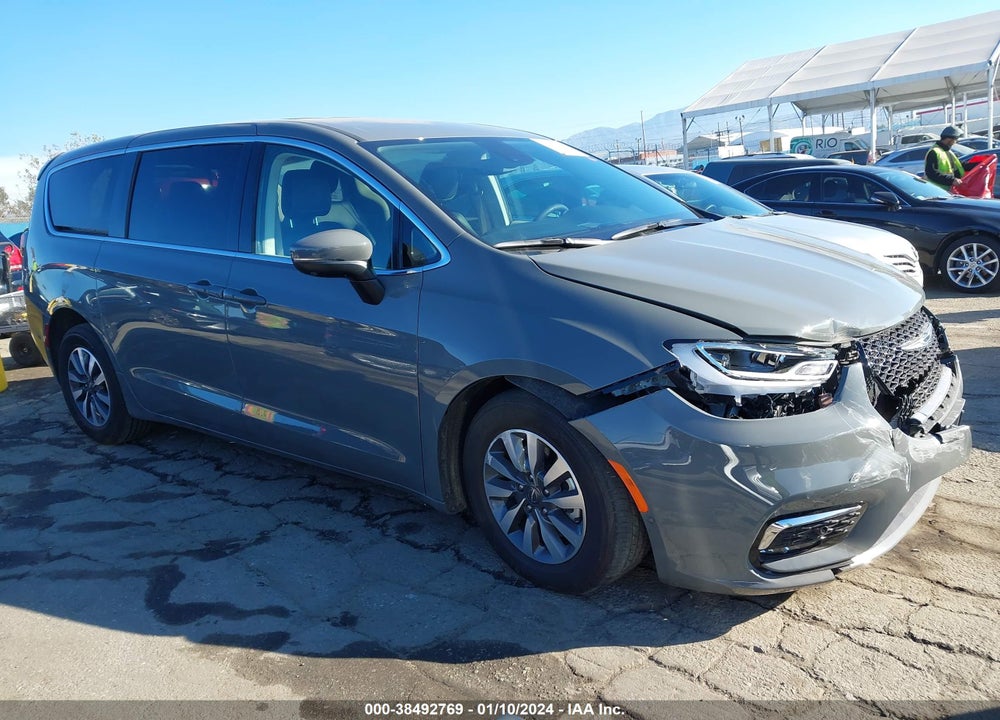 2023 CHRYSLER PACIFICA HYBRID TOURING L VIN: 2C4RC1L77PR570770