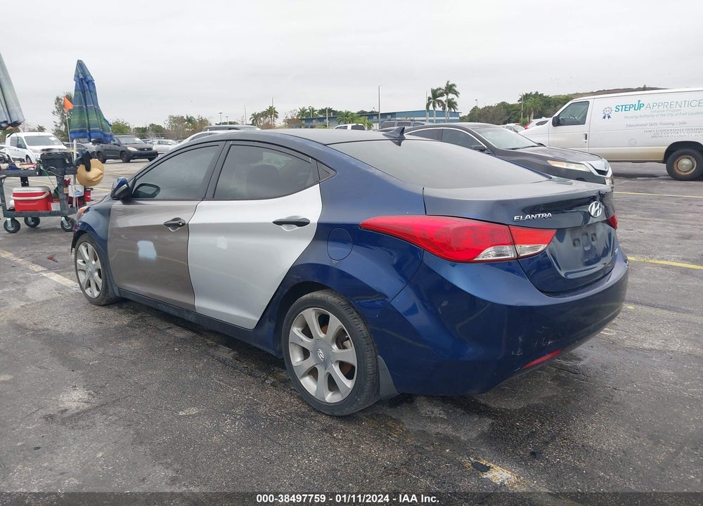 2013 HYUNDAI ELANTRA LIMITED (ULSAN PLANT) VIN: KMHDH4AE4DU747073