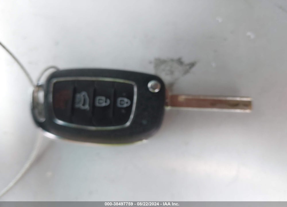 2013 HYUNDAI ELANTRA LIMITED (ULSAN PLANT) VIN: KMHDH4AE4DU747073