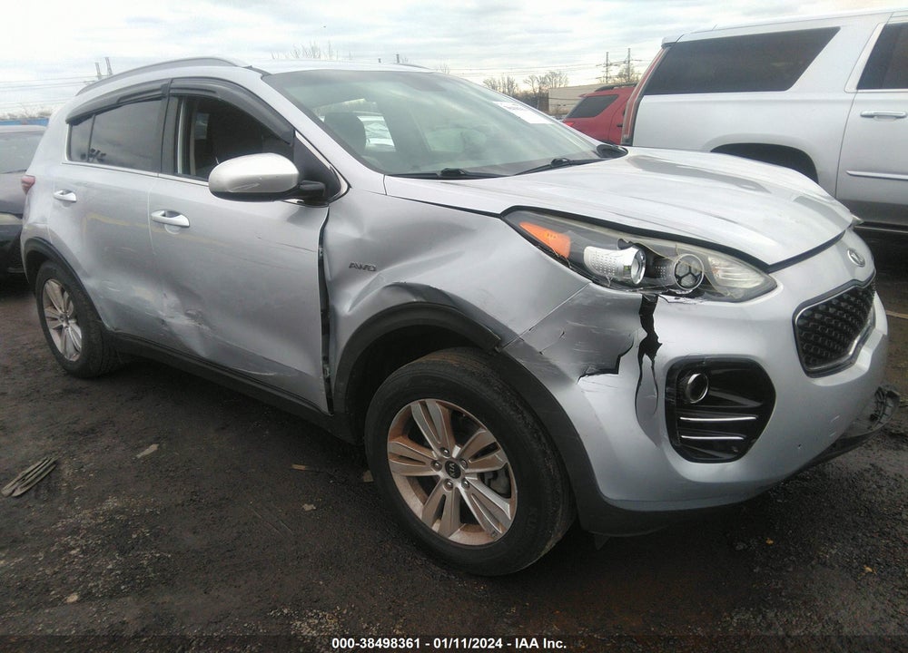2018 KIA SPORTAGE LX VIN: KNDPMCAC7J7446443