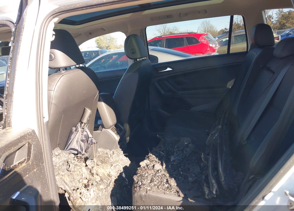 2019 VOLKSWAGEN TIGUAN VIN: 3VV2B7AX5KM033424