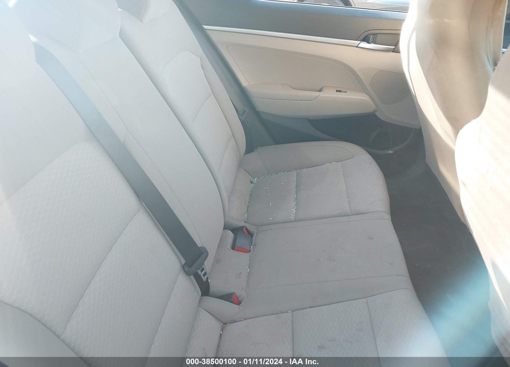 2019 HYUNDAI ELANTRA SE VIN: 5NPD74LF7KH470343