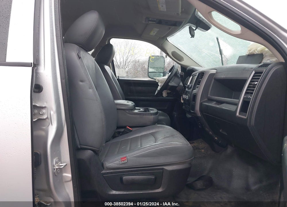 2017 RAM 3500 TRADESMAN  4X4 8' BOX VIN: 3C63RRGL2HG785983