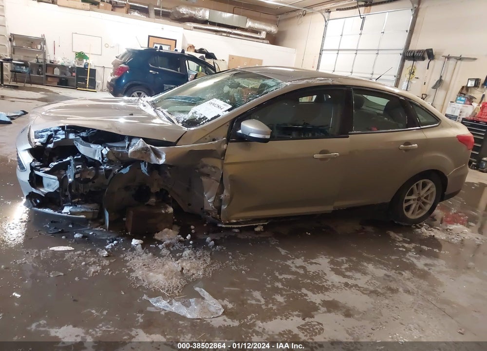 2016 FORD FOCUS SE VIN: 1FADP3F2XGL365422