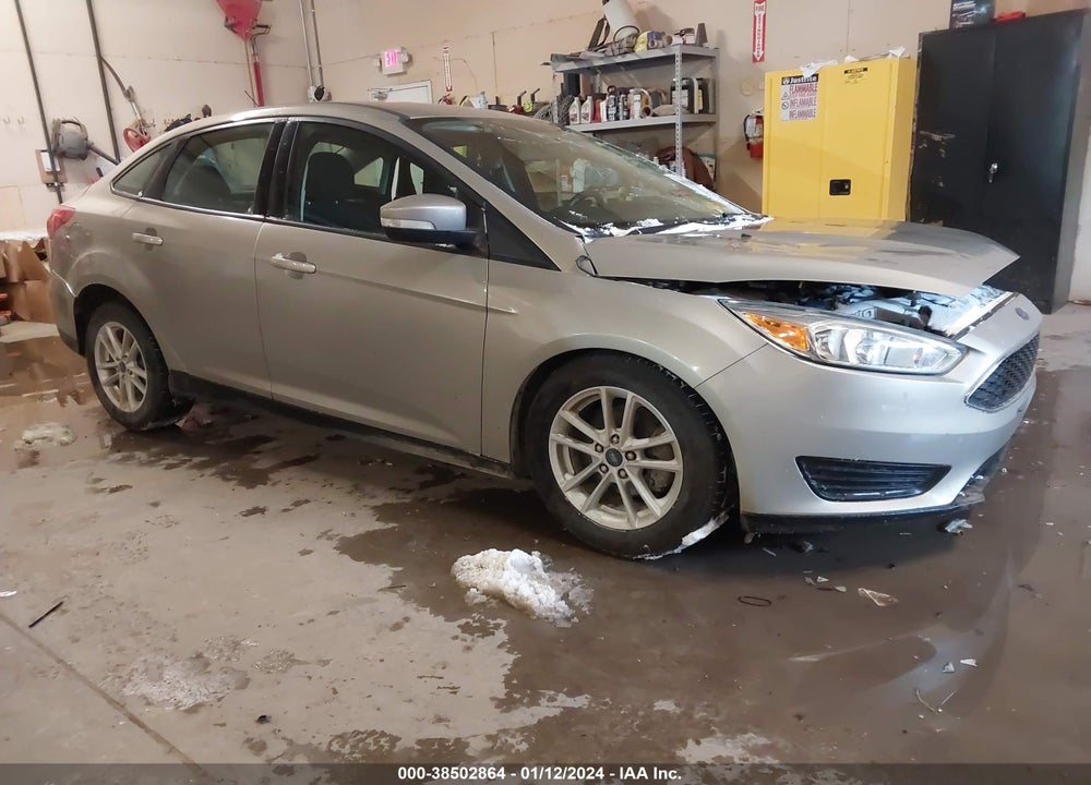 2016 FORD FOCUS SE VIN: 1FADP3F2XGL365422
