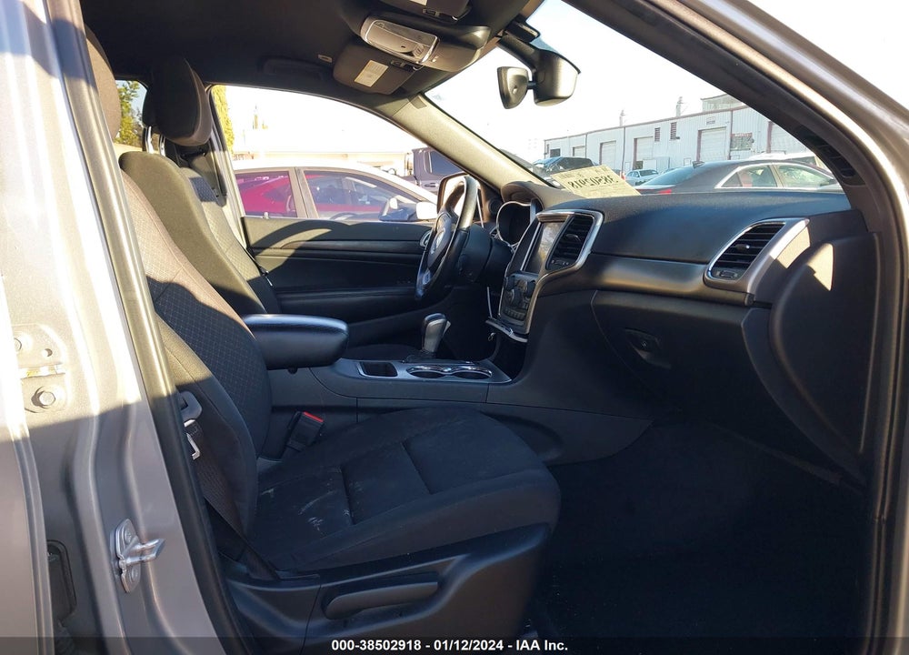 2018 JEEP GRAND CHEROKEE LAREDO E 4X2 VIN: 1C4RJEAG0JC193571