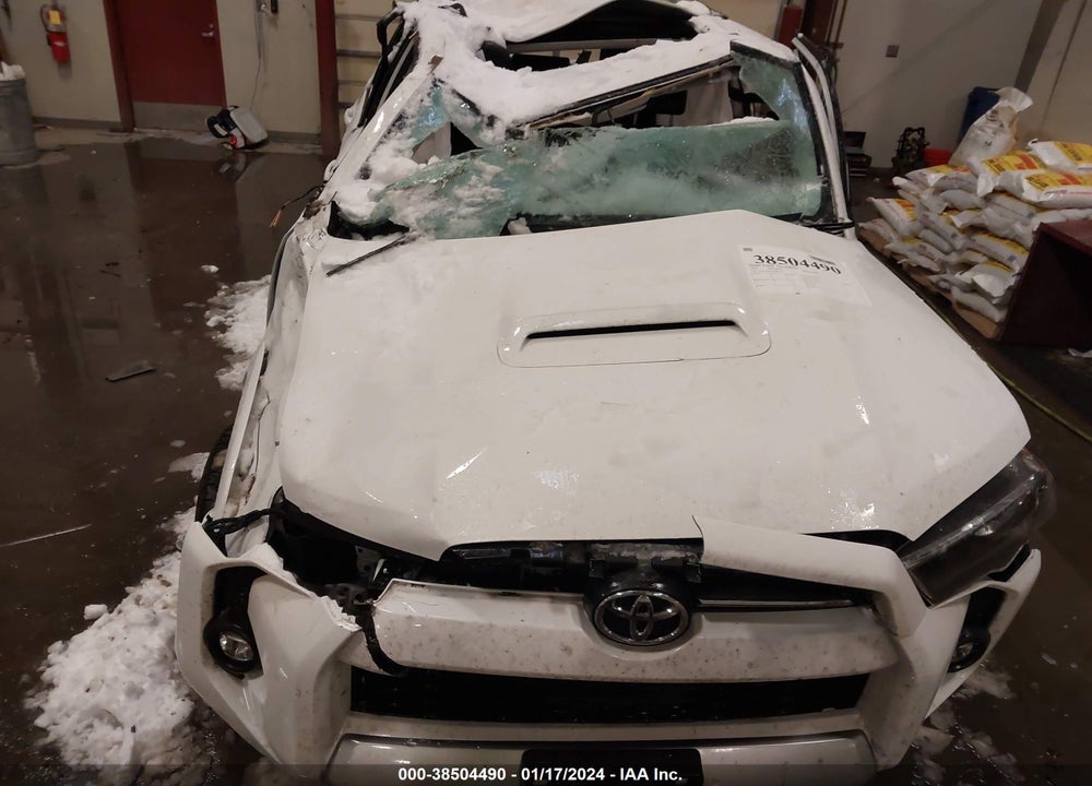 2022 TOYOTA 4RUNNER TRD OFF ROAD PREMIUM VIN: JTERU5JR1N6082875
