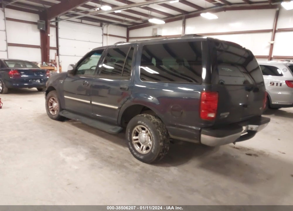2000 FORD EXPEDITION XLT VIN: 1FMRU1560YLB40618