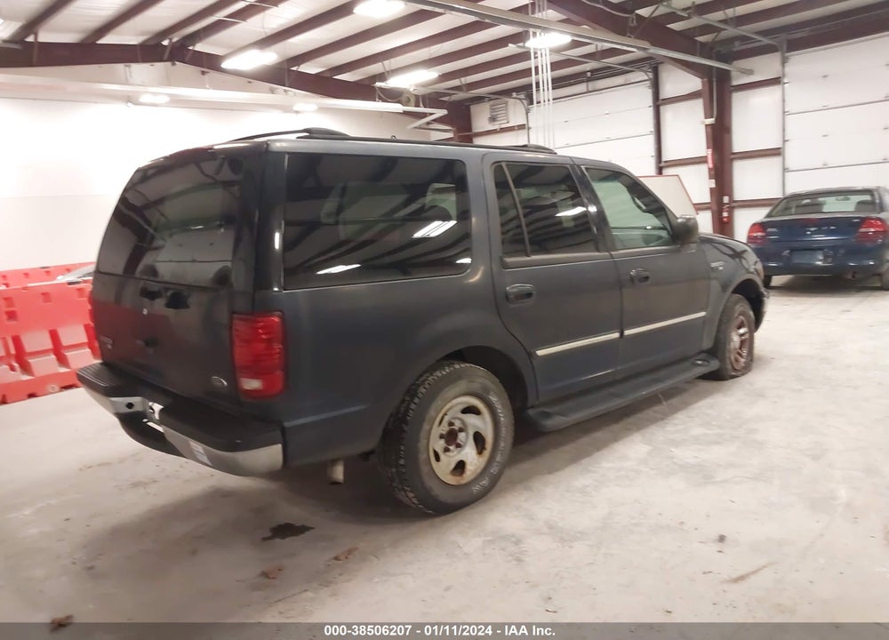 2000 FORD EXPEDITION XLT VIN: 1FMRU1560YLB40618