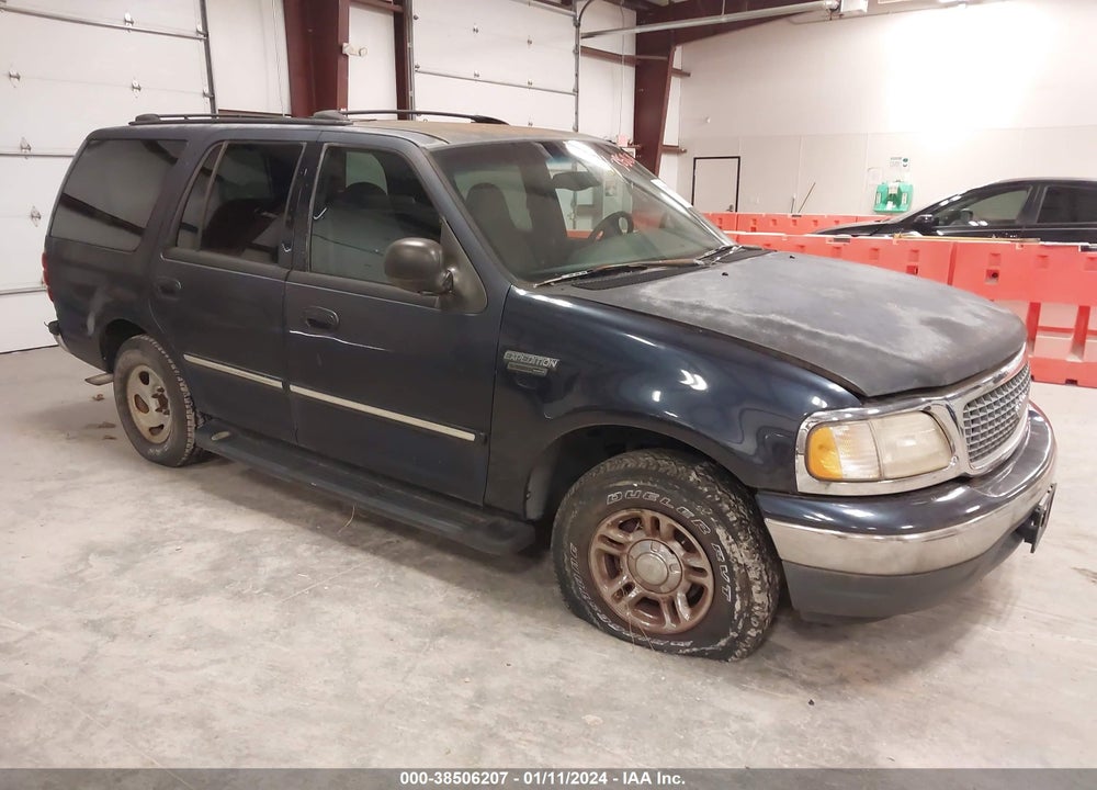 2000 FORD EXPEDITION XLT VIN: 1FMRU1560YLB40618