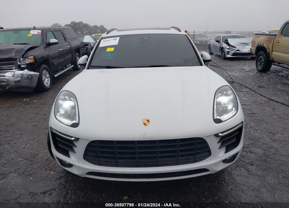 2018 PORSCHE MACAN S VIN: WP1AB2A53JLB32074