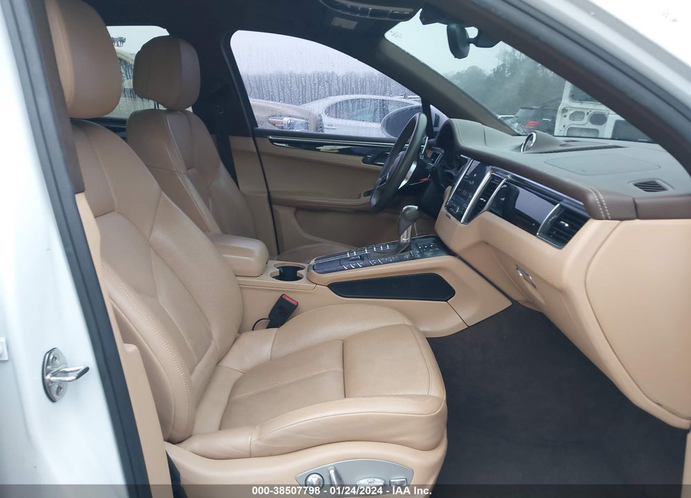 2018 PORSCHE MACAN S VIN: WP1AB2A53JLB32074