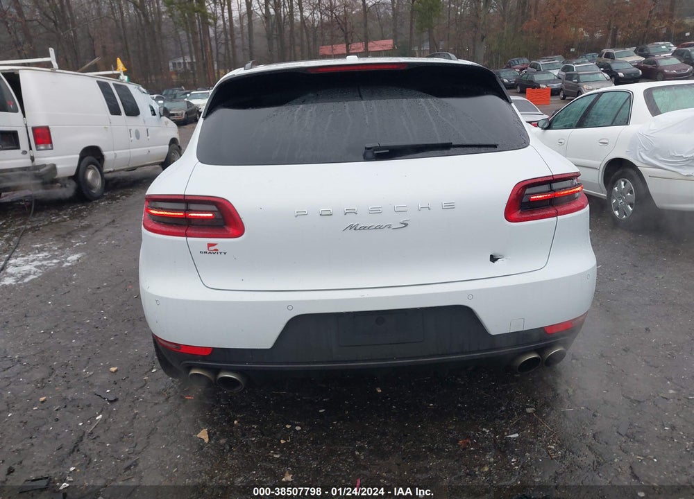 2018 PORSCHE MACAN S VIN: WP1AB2A53JLB32074