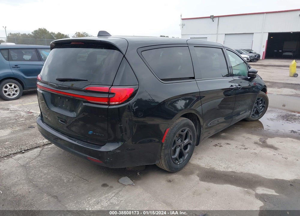 2022 CHRYSLER PACIFICA HYBRID TOURING L VIN: 2C4RC1L75NR130530