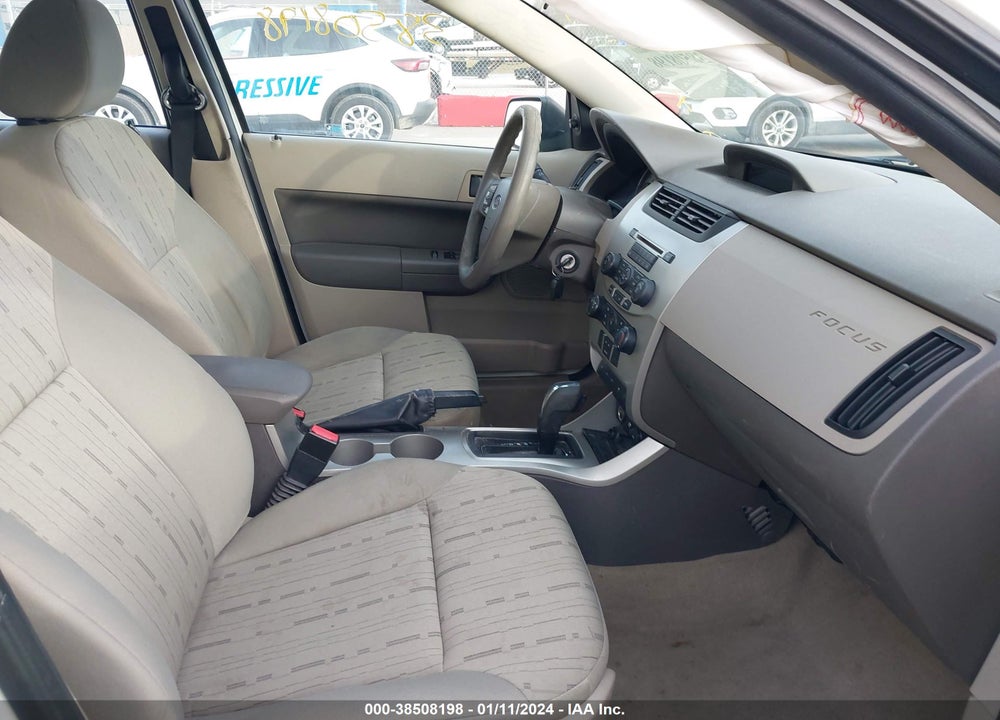 2011 FORD FOCUS SE VIN: 1FAHP3FN4BW119291