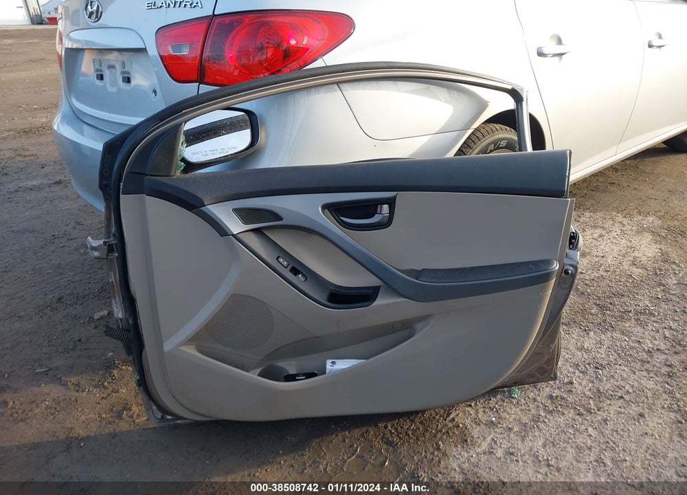 2015 HYUNDAI ELANTRA SE VIN: 5NPDH4AE9FH632258