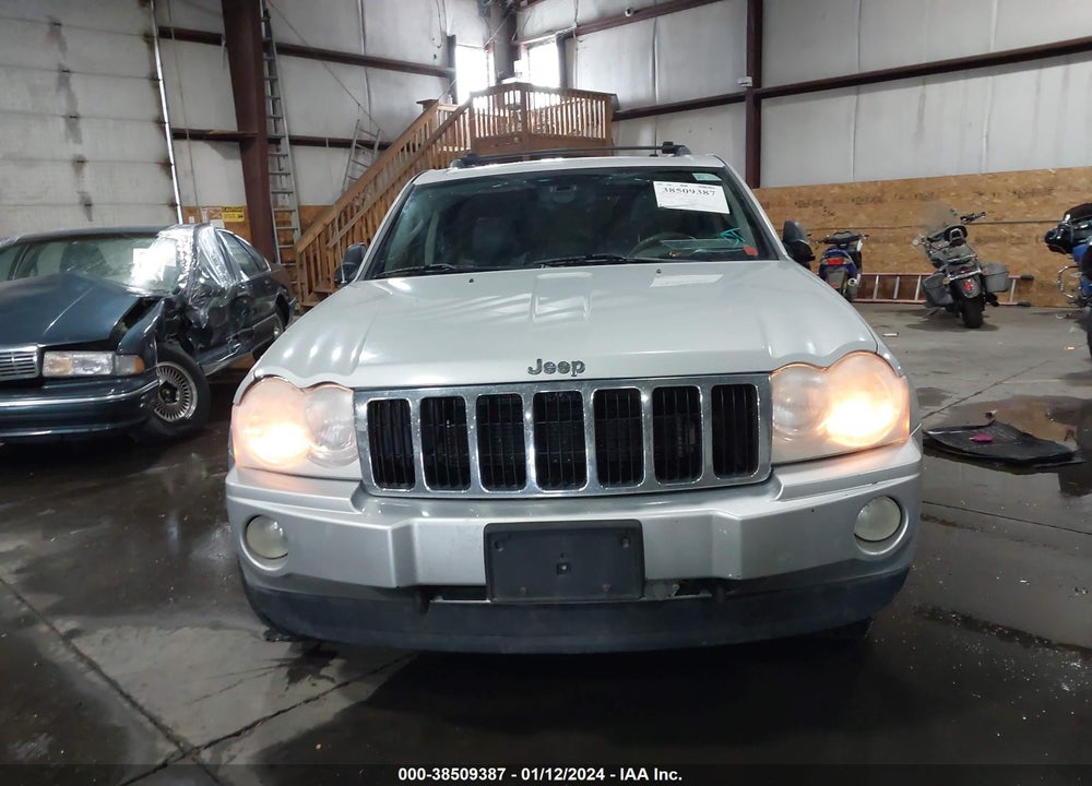 2005 JEEP GRAND CHEROKEE LIMITED VIN: 1J4HR58205C670076