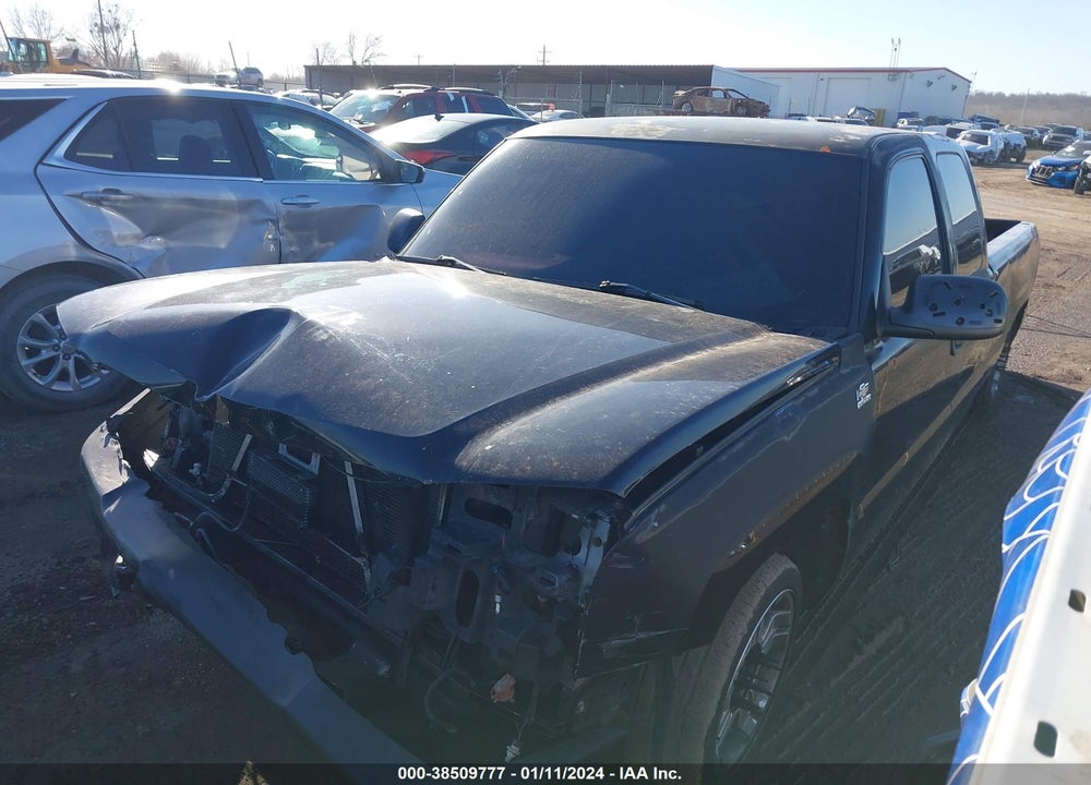 2001 CHEVROLET SILVERADO 1500 VIN: 1GCEC19V21Z263637