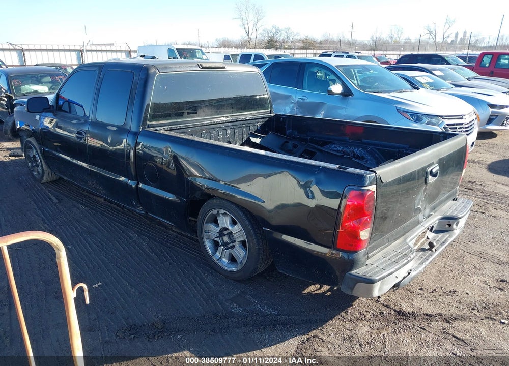2001 CHEVROLET SILVERADO 1500 VIN: 1GCEC19V21Z263637