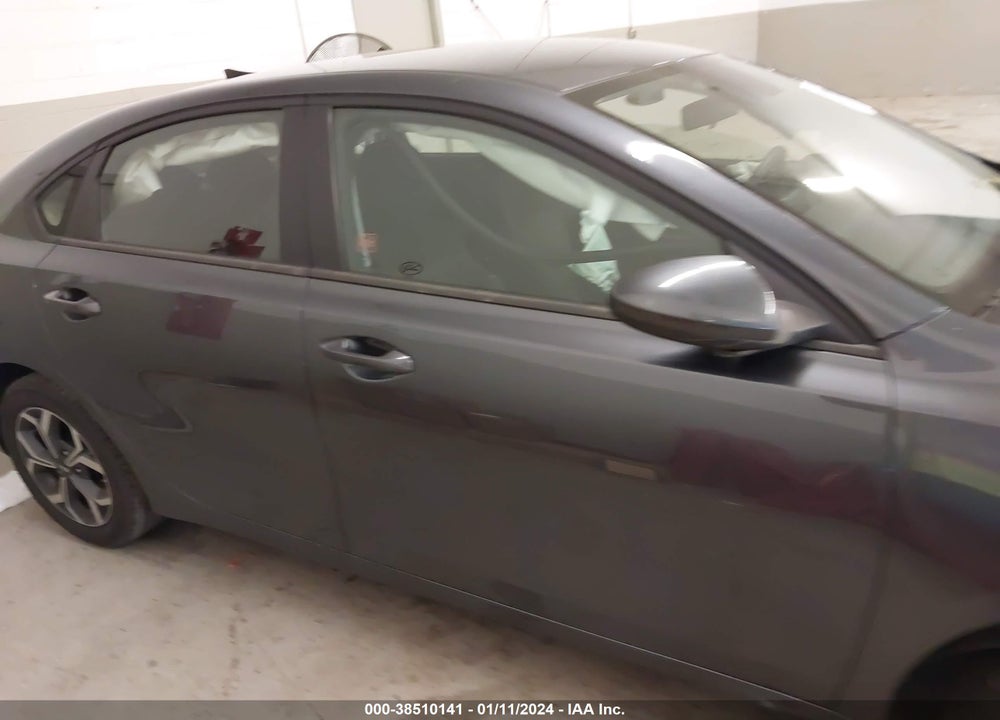 2020 KIA FORTE LXS VIN: 3KPF24ADXLE194383