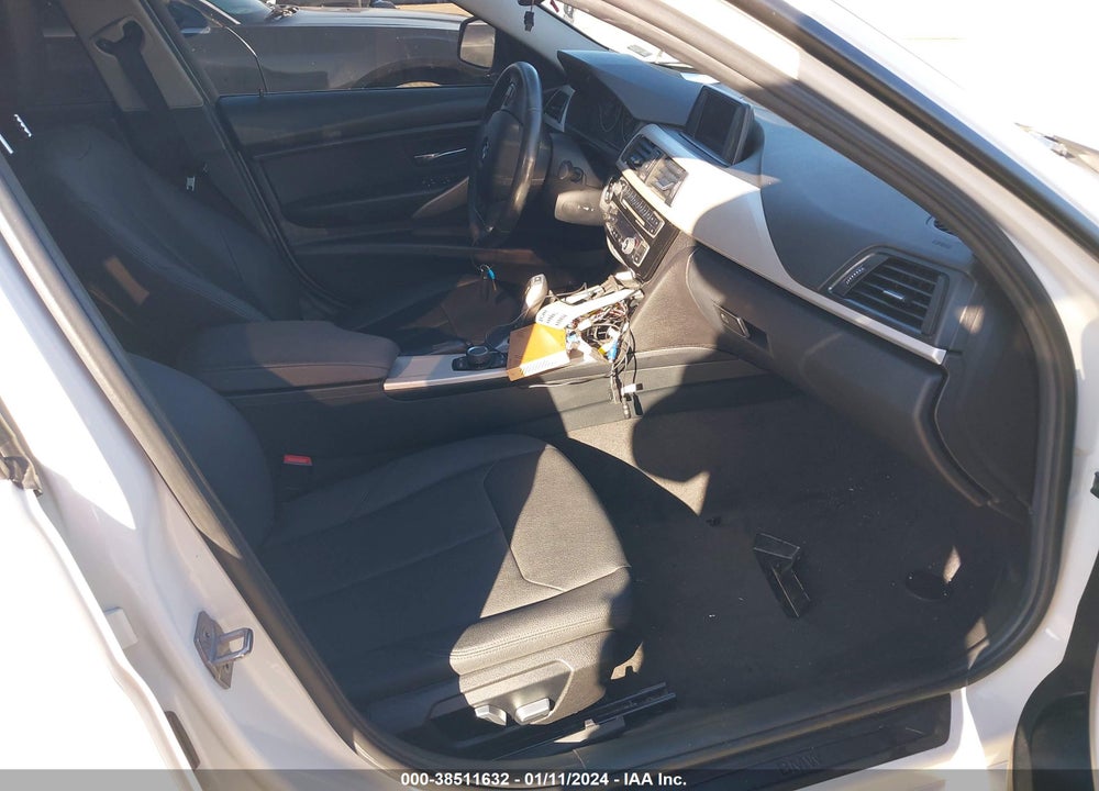 2018 BMW 320I VIN: WBA8E1G51JNU90722