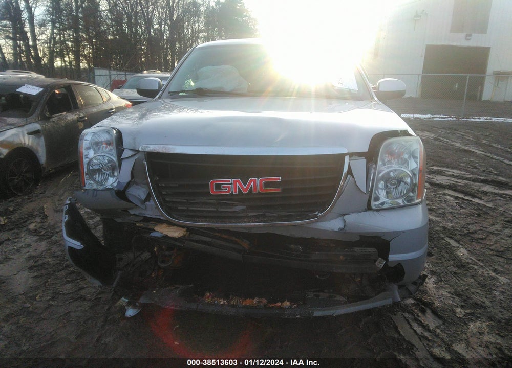 2014 GMC YUKON SLT VIN: 1GKS2CE05ER247678