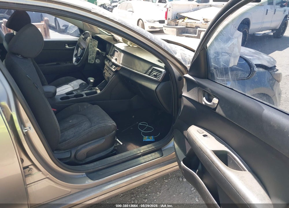 2016 KIA OPTIMA LX VIN: 5XXGT4L3XGG105107