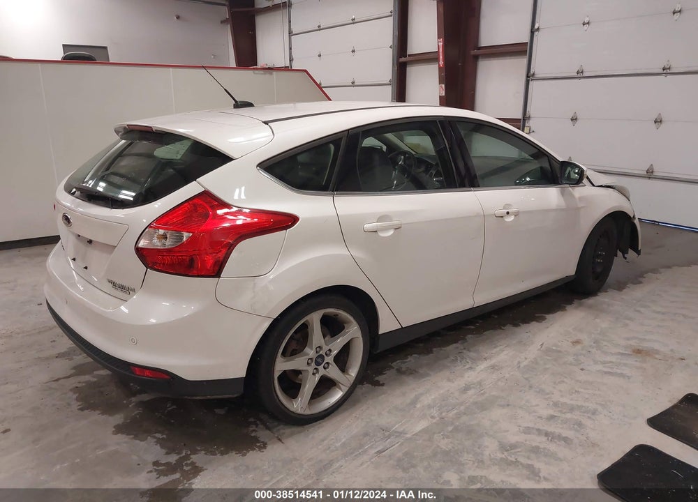 2013 FORD FOCUS TITANIUM VIN: 1FADP3N23DL295212