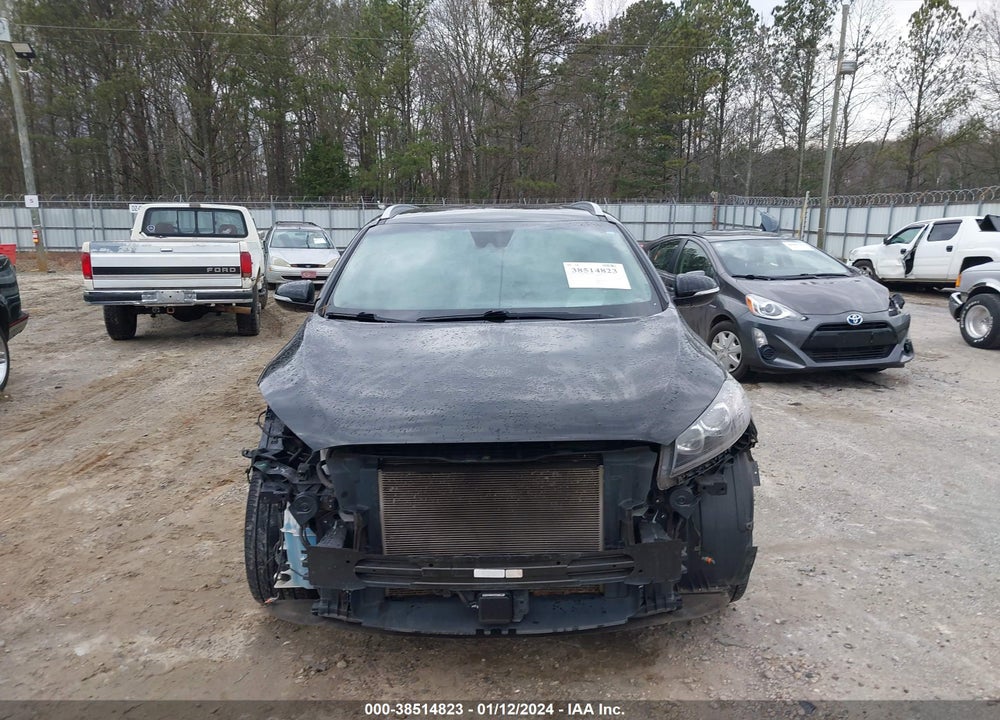 2019 KIA SORENTO 3.3L EX VIN: 5XYPH4A57KG469317