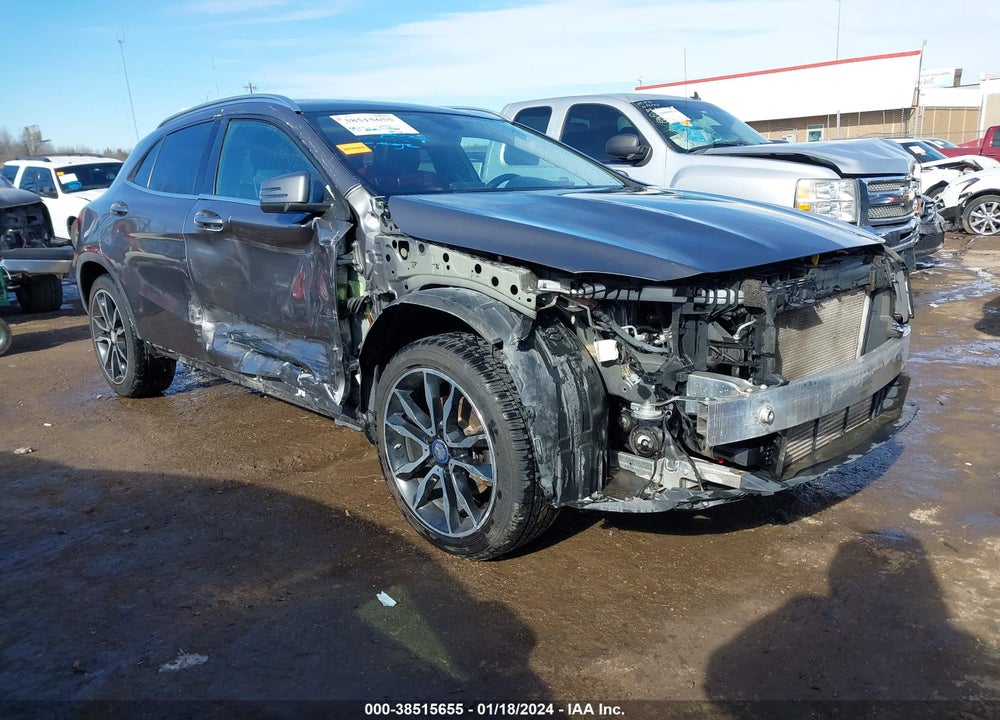 2015 MERCEDES-BENZ GLA 250 4MATIC VIN: WDCTG4GB4FJ113681