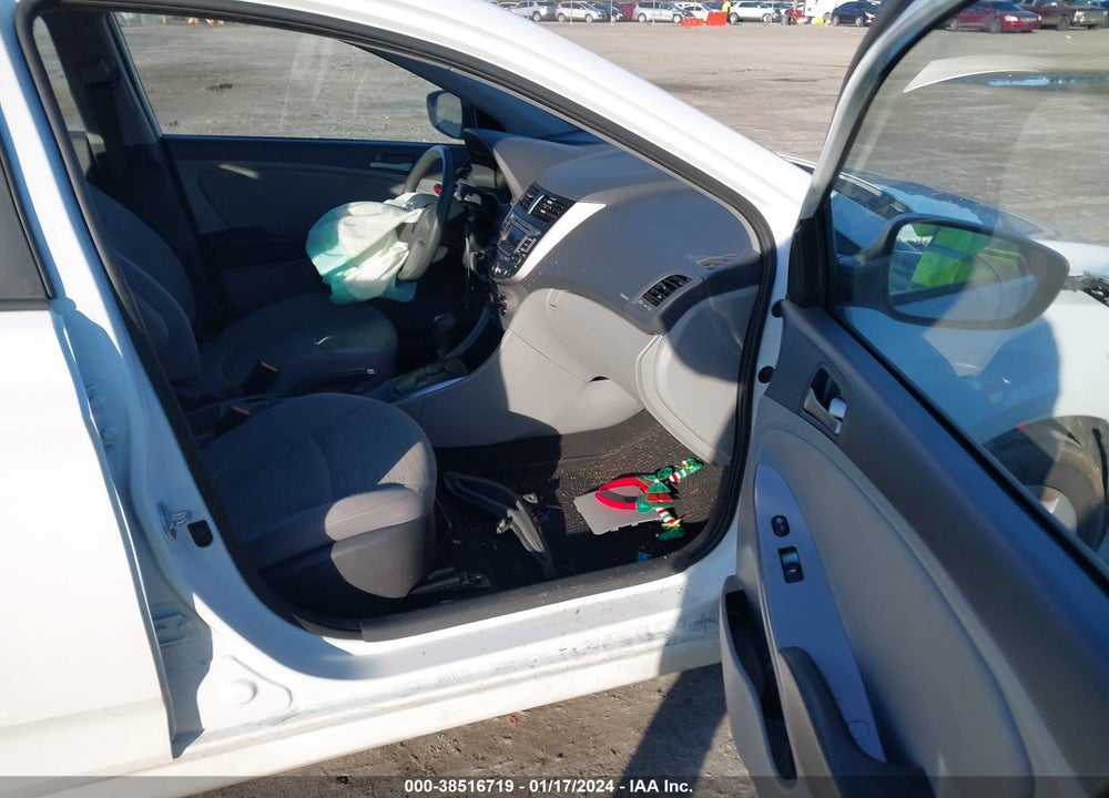 2016 HYUNDAI ACCENT SE VIN: KMHCT4AE2GU153970